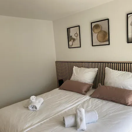 Apartment Au Rhin Mit Balkon In